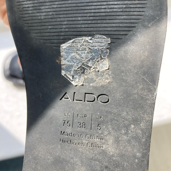 Pointy black slides - Picture 4 of 4